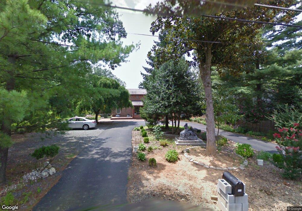 6313 Buffalo Ridge Rd, Falls Church, VA 22044 - photo 1