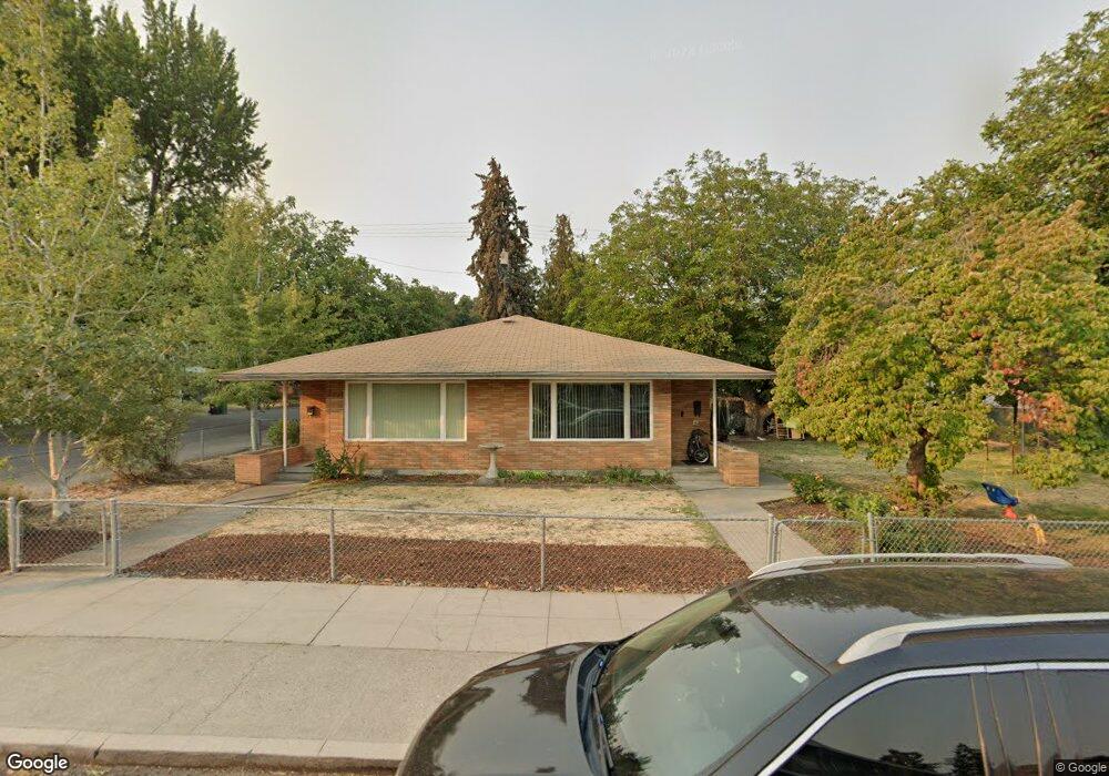 300 W 9th St, the Dalles, OR 97058 - photo 1