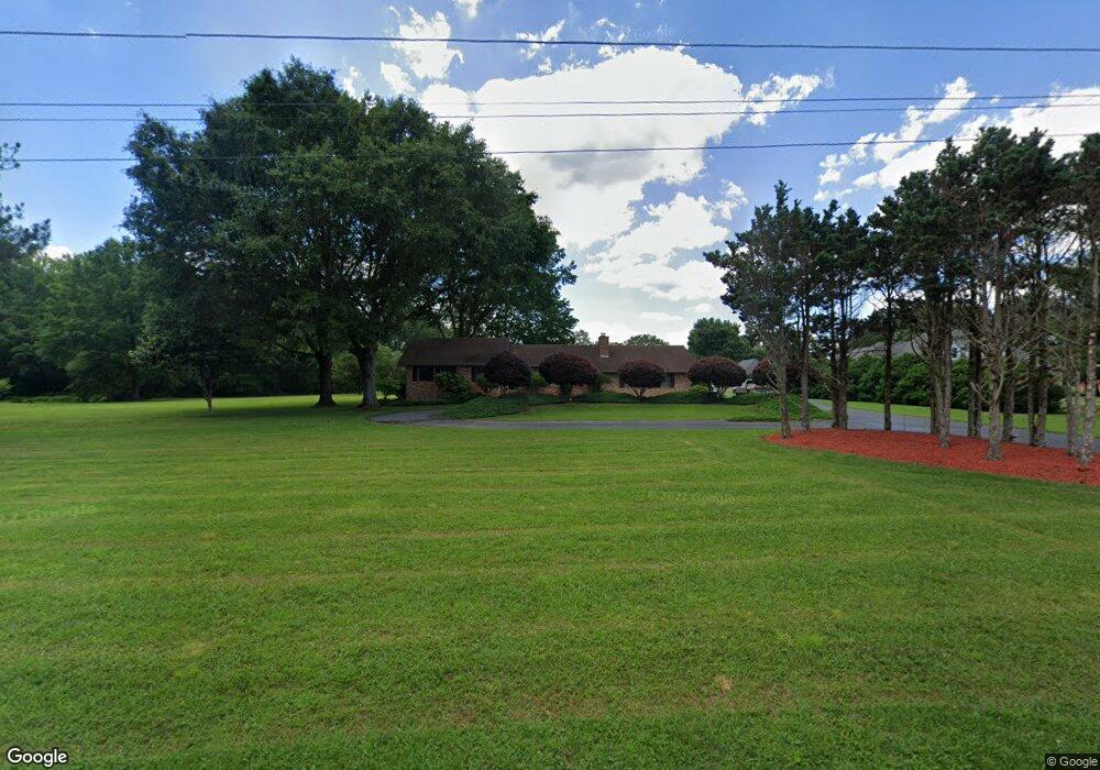 415 Deerfield Cir, Manchester, TN 37355 - photo 1