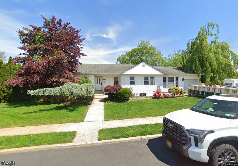 785 Carlyle Ave, Franklin Square, NY 11010 - photo 1