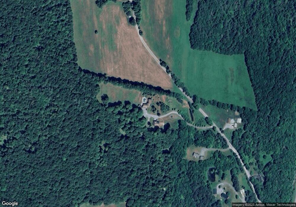 301 Sylvain Rd, Saint Johnsbury, VT 05819 - photo 1