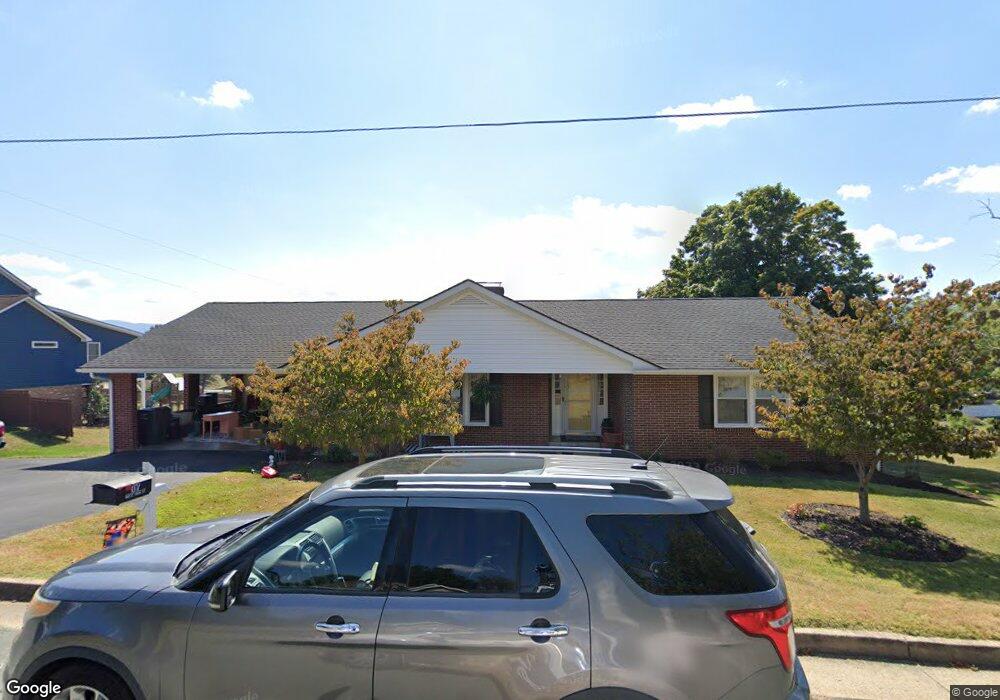 67 W High St, Stuarts Draft, VA 24477 - photo 1