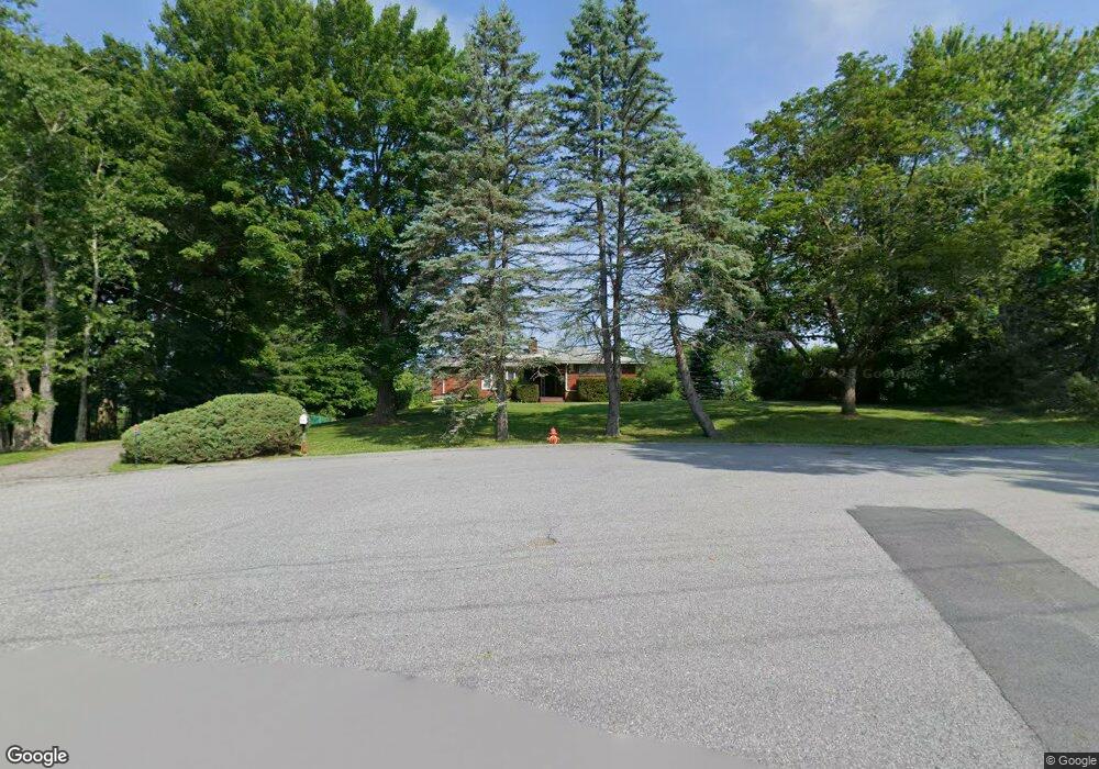 25 Robin Hill Dr, Poughkeepsie, NY 12603 - photo 1