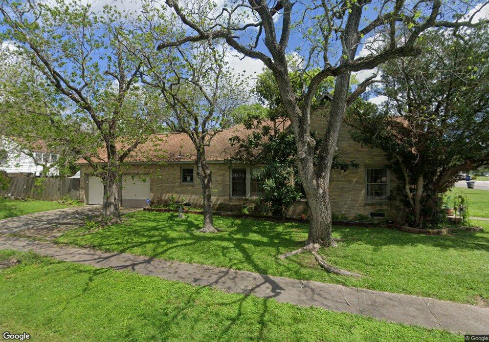 2701 4th St, Bay City, TX 77414 - photo 1