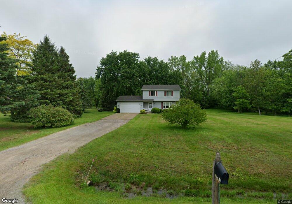 9492 Stanley Rd, Flushing, MI 48433 - photo 1