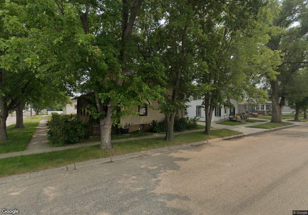 321 4th St SW, Jamestown, ND 58401 - photo 1