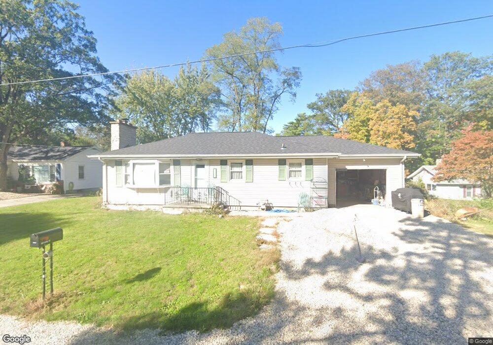 2116 Bentz Rd, Lima, OH 45805 - photo 1