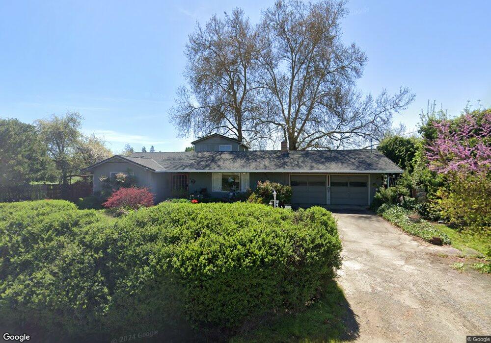 2785 Scenic Ave, Central Point, OR 97502 - photo 1