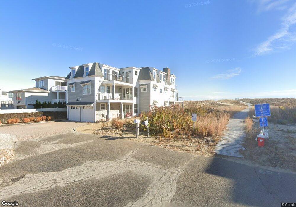 9 Merrimack St, Seabrook, NH 03874 - photo 1