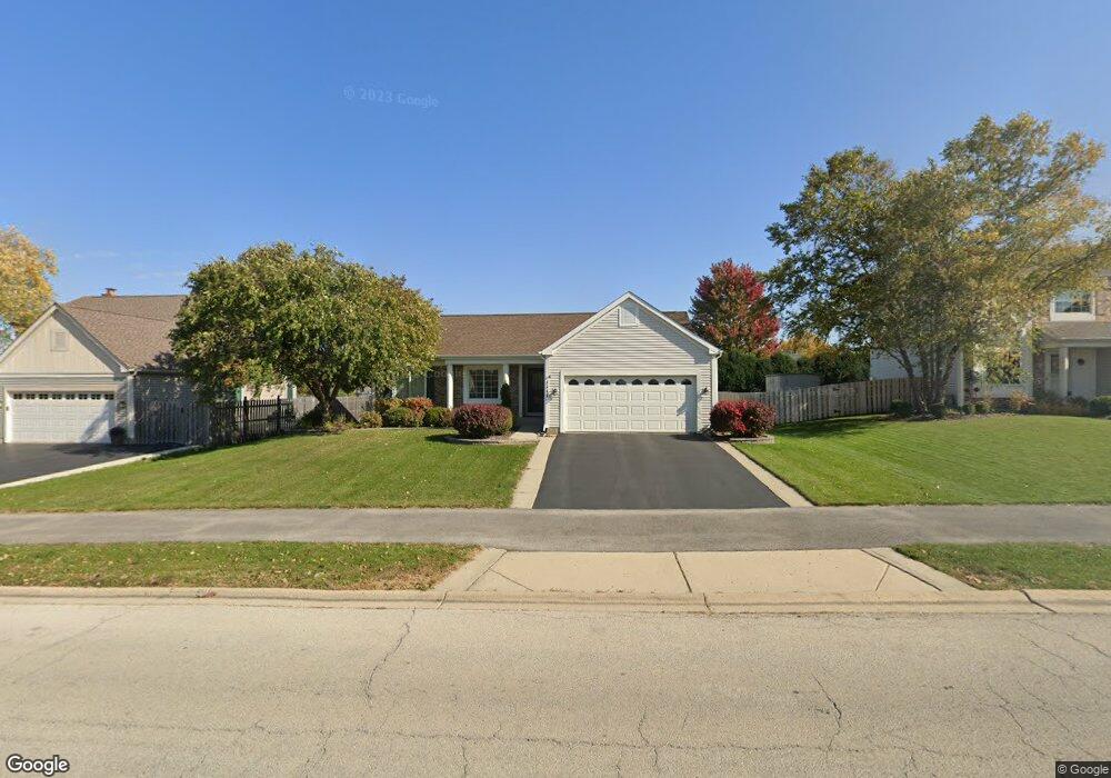 1111 Stonegate Rd, Algonquin, IL 60102 - photo 1