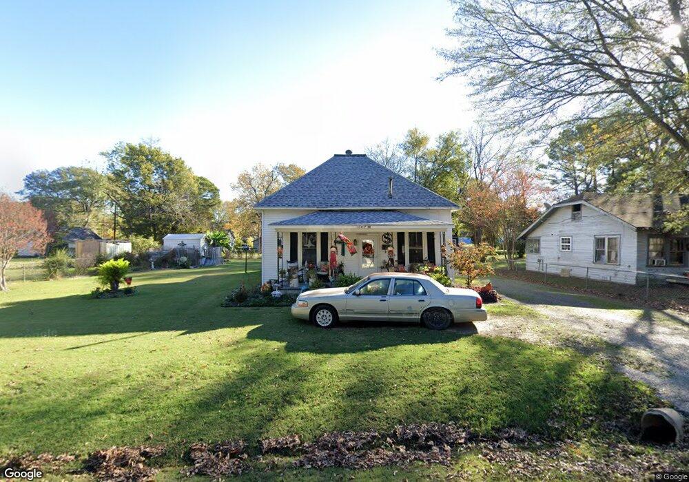 1307 S Lowe St, Stuttgart, AR 72160 - photo 1