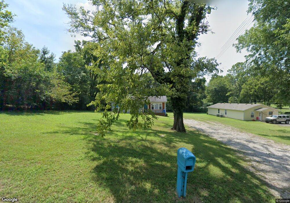 705 W 9th St, Columbia, TN 38401 - photo 1