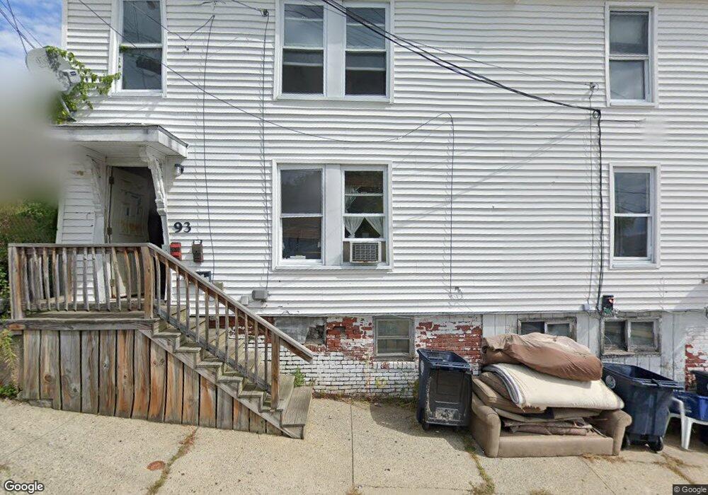 91 1/2 Chandler St, Nashua, NH 03064 - photo 1