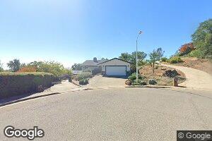 3385 Oakwood Place, Redding, CA 96001