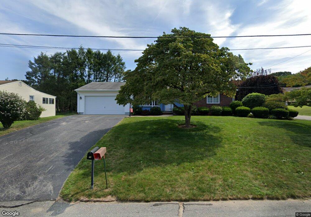 56 Red Gate Rd, Cumberland, RI 02864 - photo 1