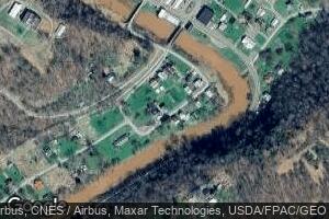 54 Carroll St, Cairo, WV 26337