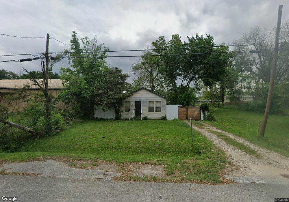 814 Dillard St, Houston, TX 77091 - photo 1