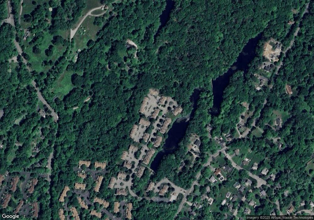 61 Spring Pond Dr, Ossining, NY 10562 - photo 1