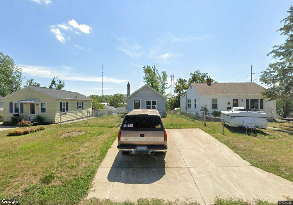 1147 21st Ave SW, Cedar Rapids, IA 52404 - photo 1