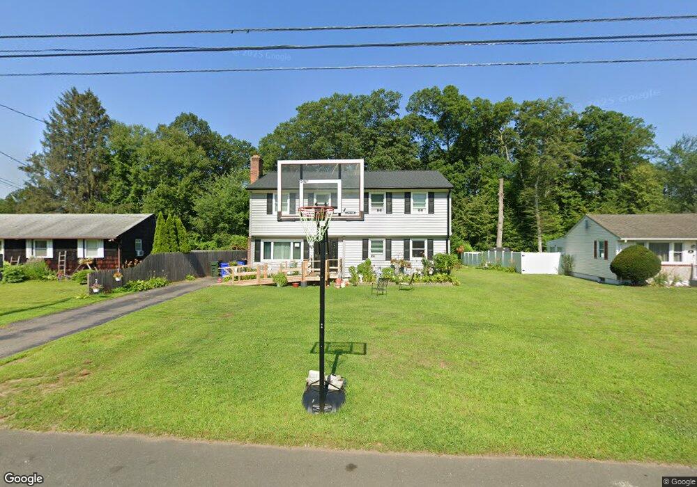 63 Belaire Cir, Windsor Locks, CT 06096 - photo 1