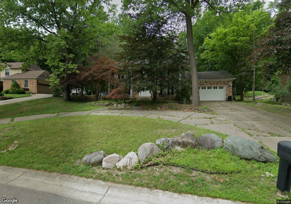 5136 Shenandoah Ct, West Bloomfield, MI 48323 - photo 1