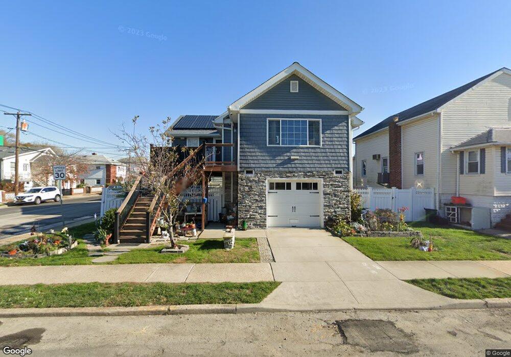 165 Suffolk Rd, Island Park, NY 11558 - photo 1