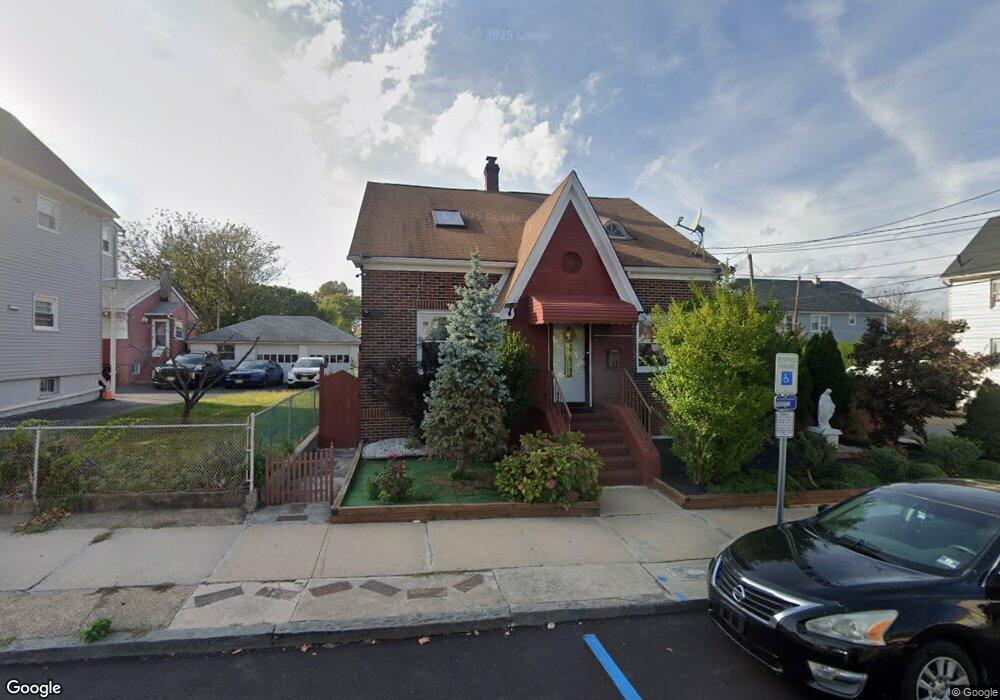 21 Christopher St, Carteret, NJ 07008 - photo 1