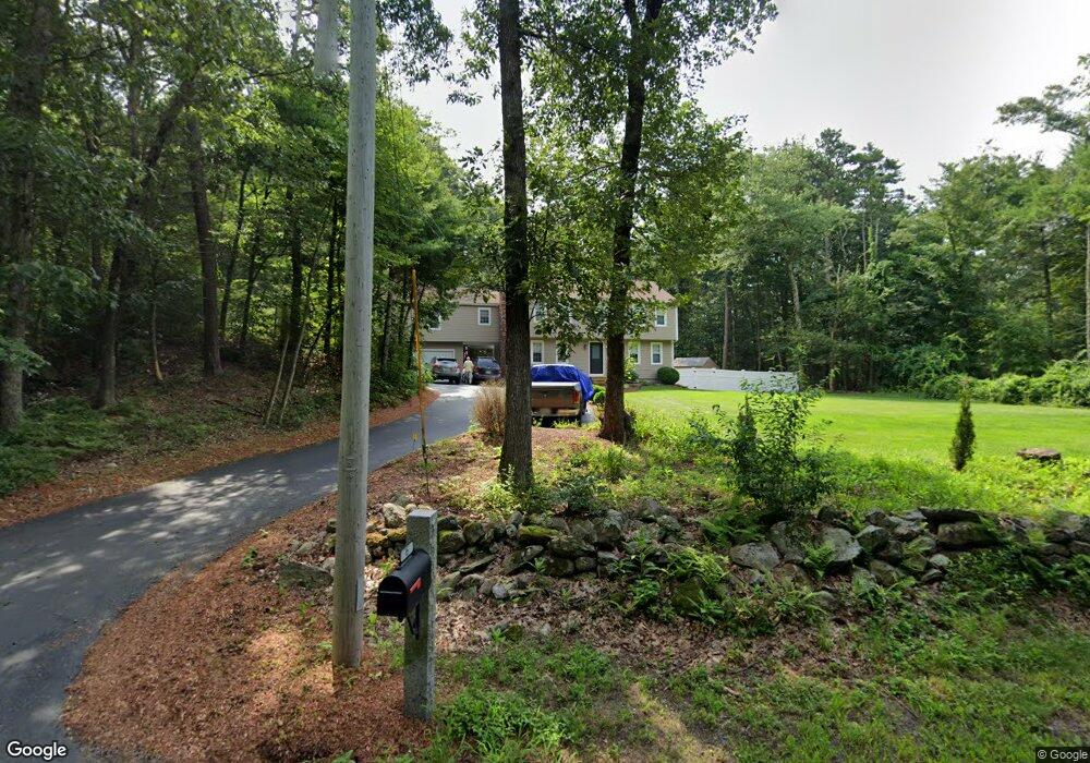 16 Vine St, Douglas, MA 01516 - photo 1