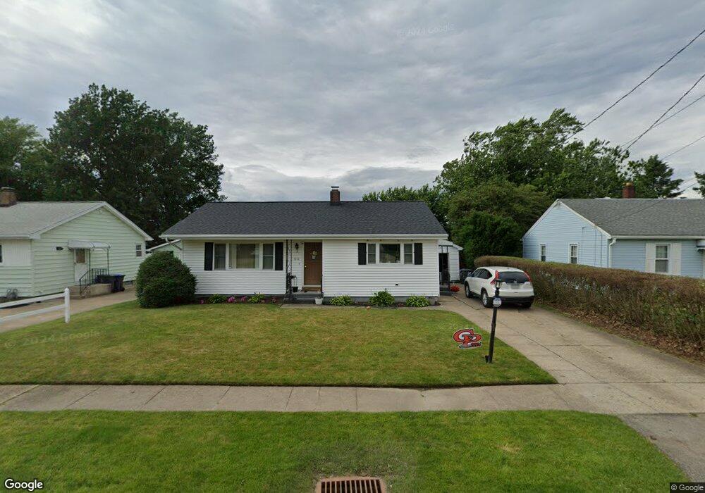 3052 W 25th St, Erie, PA 16506 - photo 1