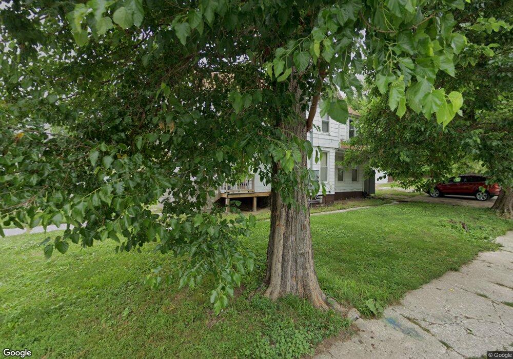 917 Iowa St unit 4, Davenport, IA 52803 - photo 1