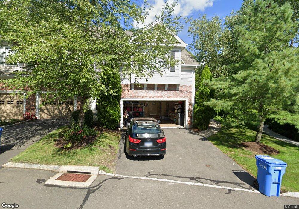 46 Goodwin Cir, Hartford, CT 06105 - photo 1