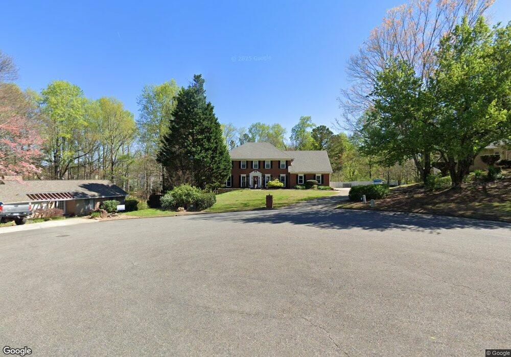 320 Saddle Creek Cir, Roswell, GA 30076 - photo 1