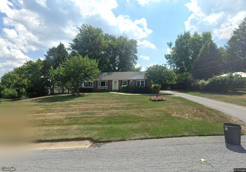 2 Yorkview Dr, Lutherville Timonium, MD 21093 - photo 1