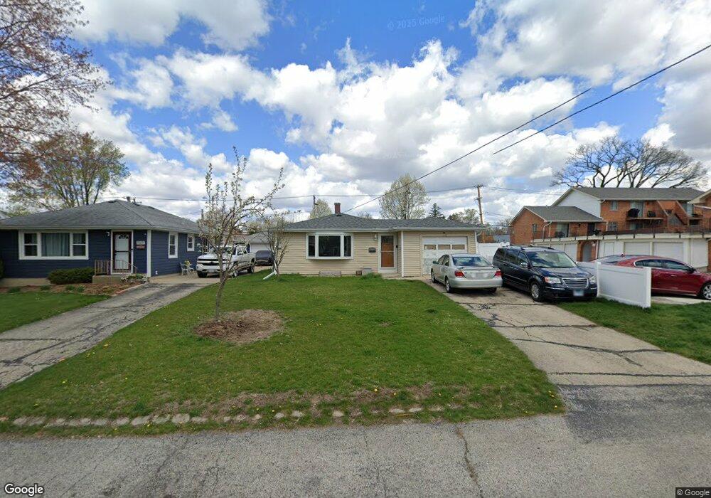 1115 White Ave, Aurora, IL 60506 - photo 1