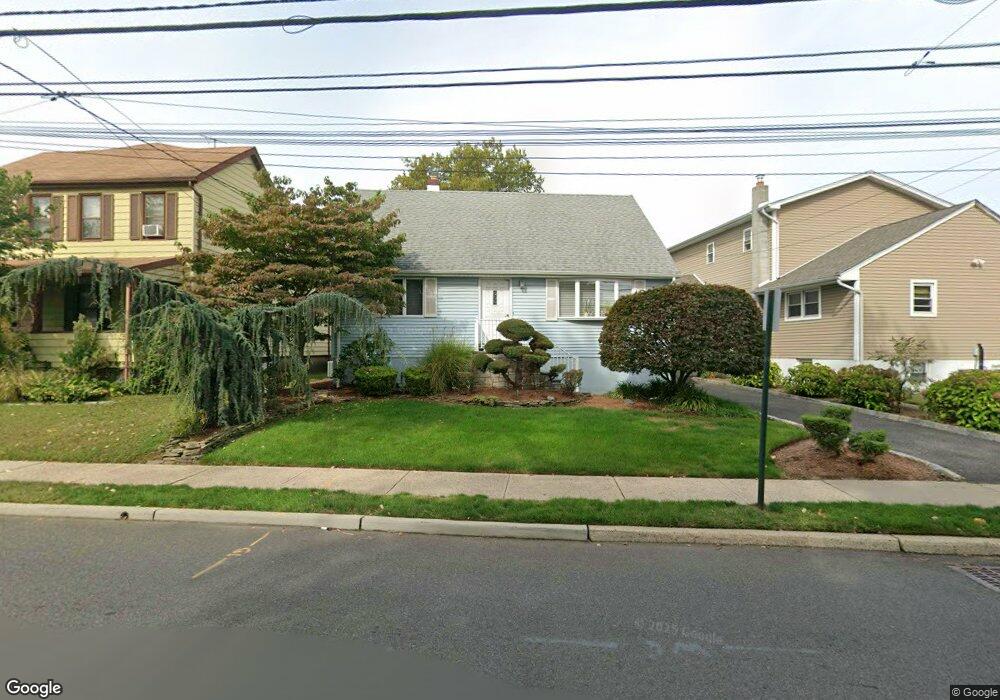 211 Phillips Ave, South Hackensack, NJ 07606 - photo 1