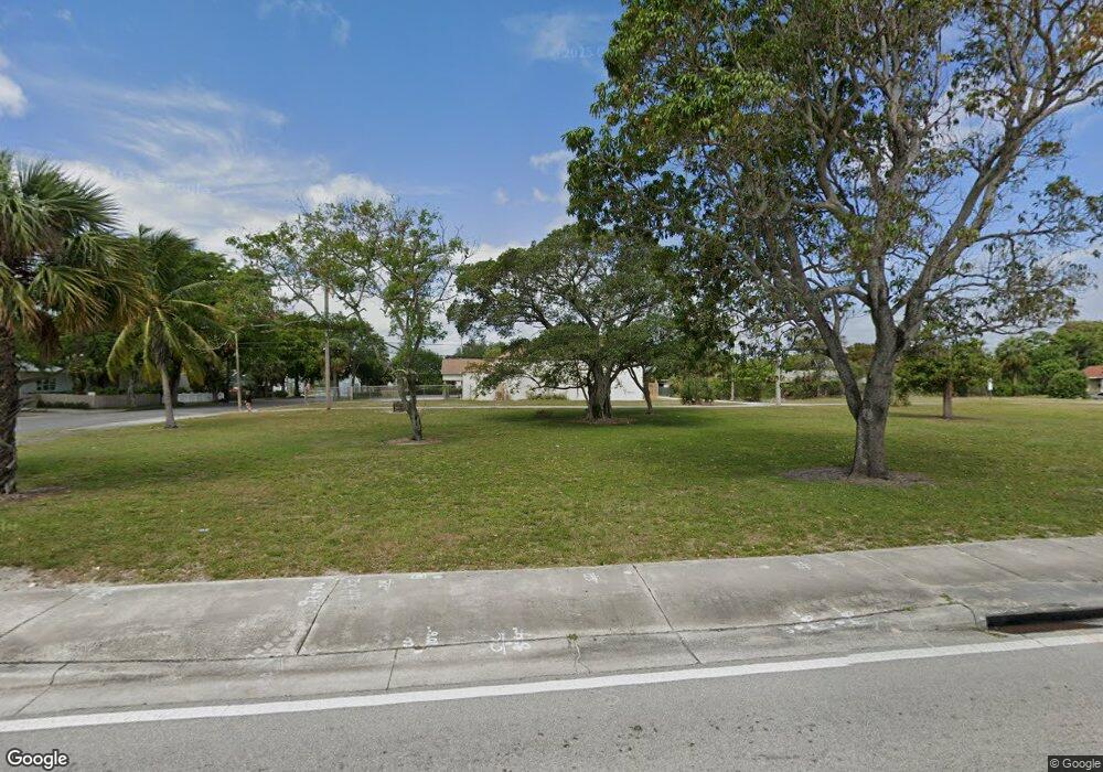 2803 Broadway, West Palm Beach, FL 33407 - photo 1