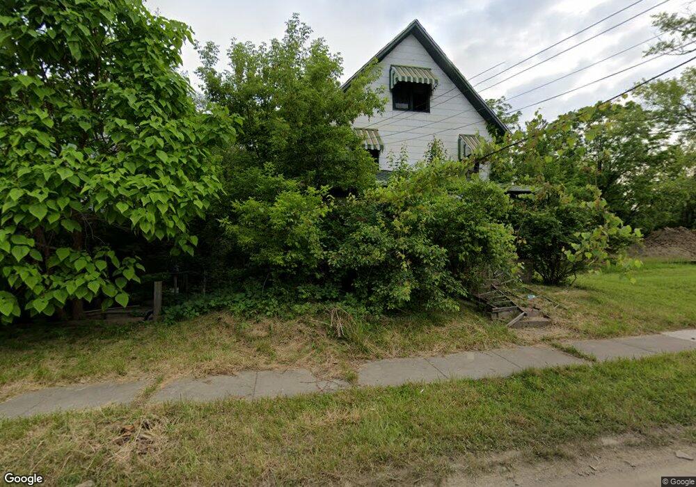 1241 E Hamilton Ave, Flint, MI 48506 - photo 1