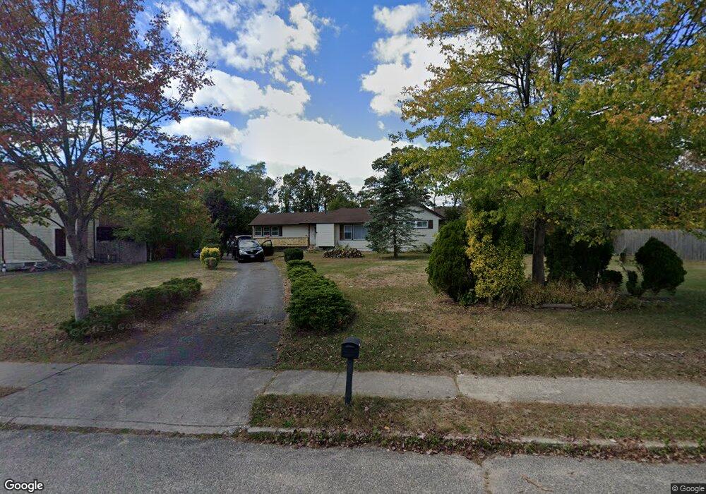 7 Nagle Ln, Central Islip, NY 11722 - photo 1