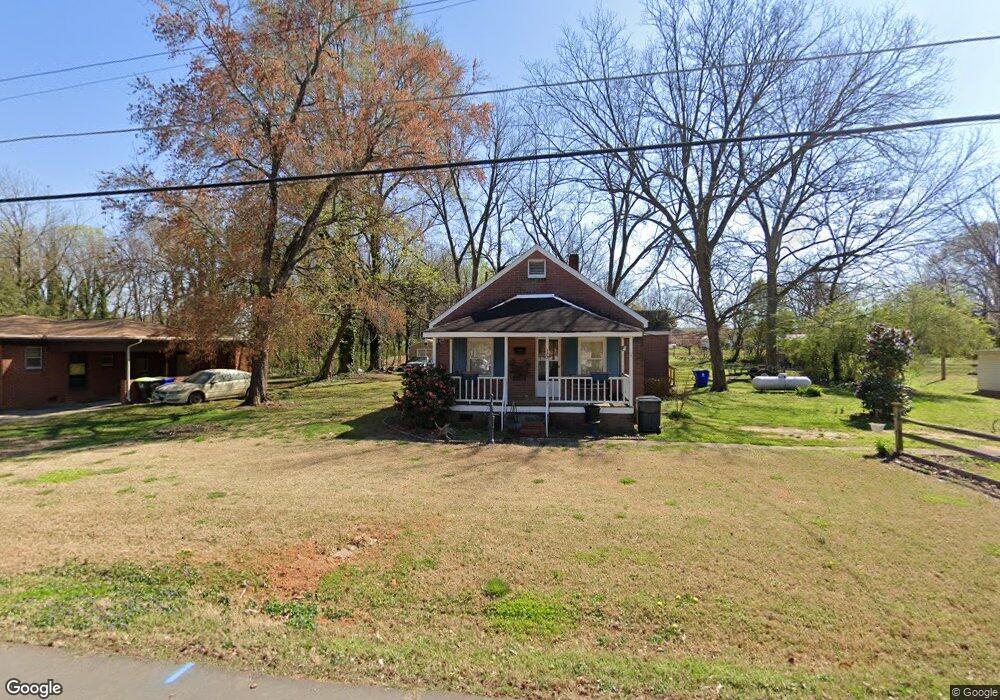 322 E 9th St, Siler City, NC 27344 - photo 1