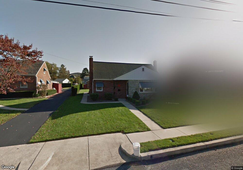 3423 Boyer St, Reading, PA 19605 - photo 1