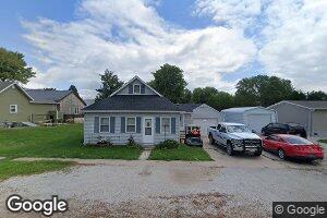 112 Lewis St, Mount Auburn, IA 52313
