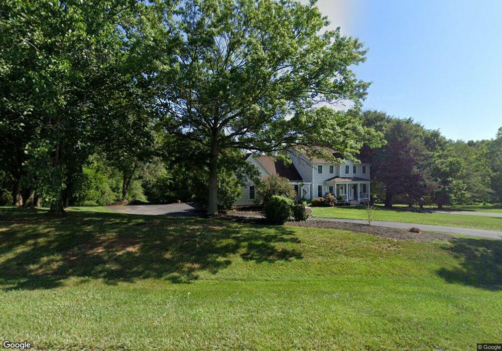 22101 Creekview Dr, Gaithersburg, MD 20882 - photo 1