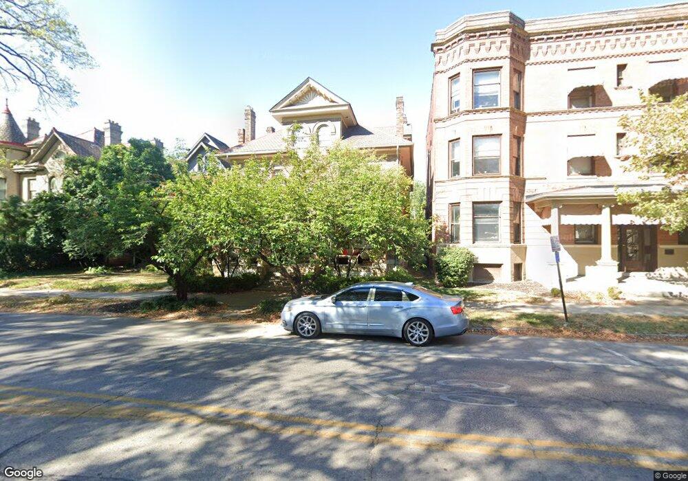 815 Neil Ave unit 101, Columbus, OH 43215 - photo 1