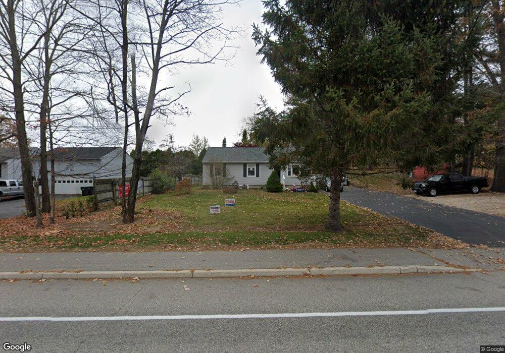 53 Alfred Rd, Kennebunk, ME 04043 - photo 1