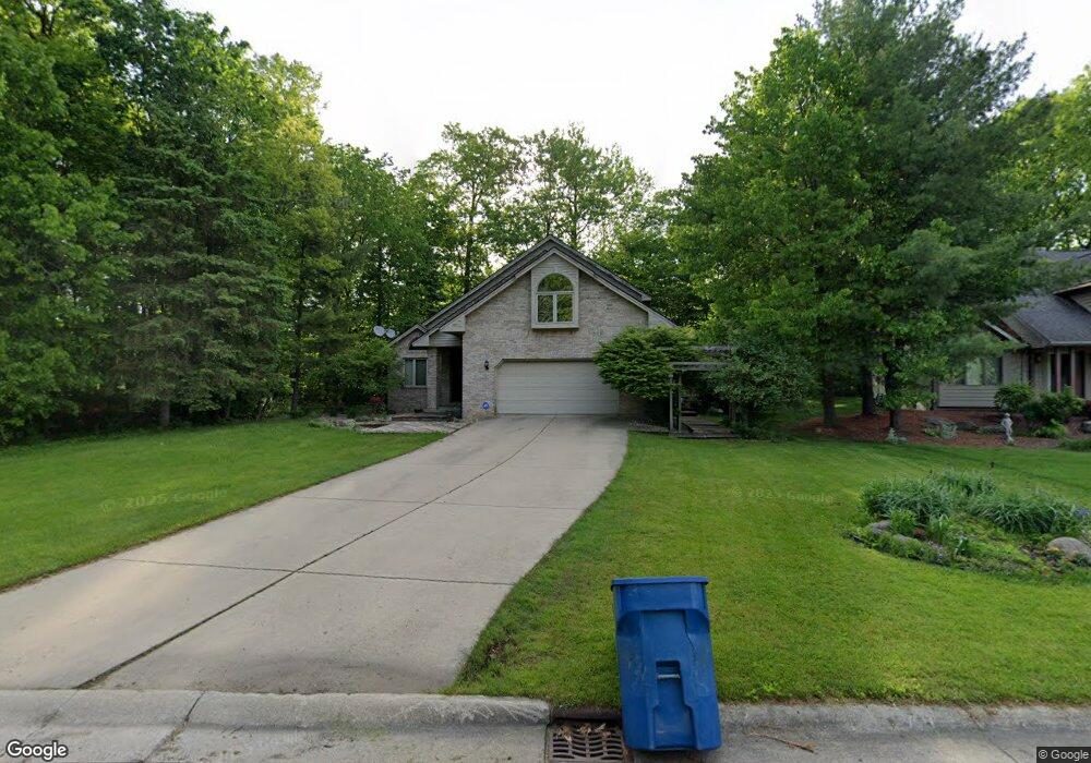 2281 Woods West Dr unit 5, Flushing, MI 48433 - photo 1