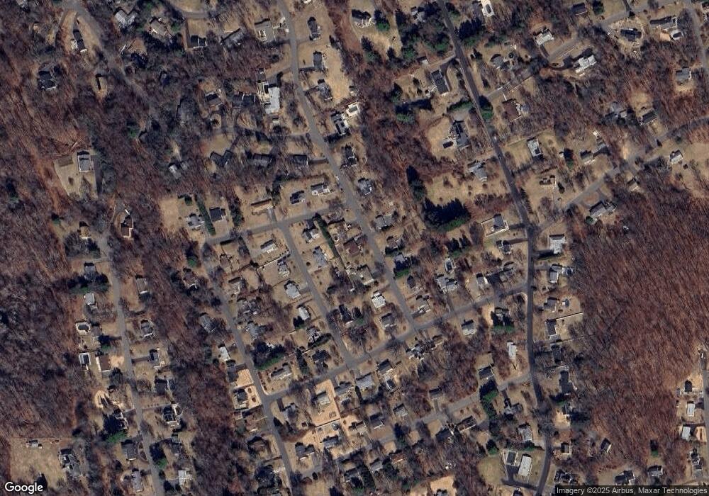 39 Upland Rd, Middlebury, CT 06762 - photo 1