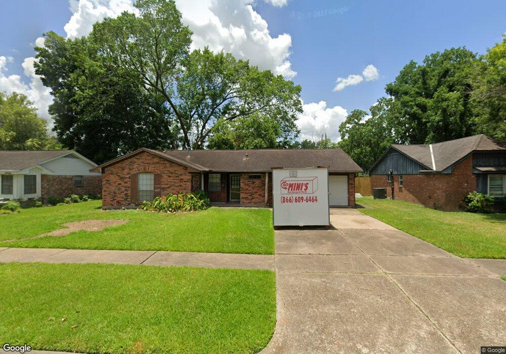 10922 Gulf Valley St, Houston, TX 77075 - photo 1