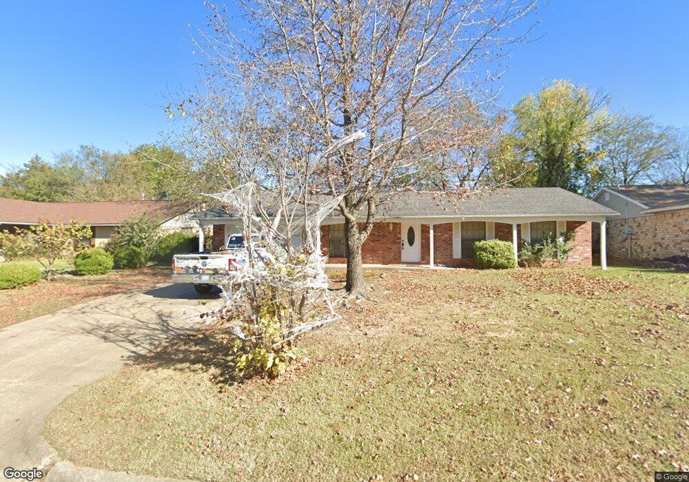 1610 Red Bud Ln, McAlester, OK 74501 - photo 1