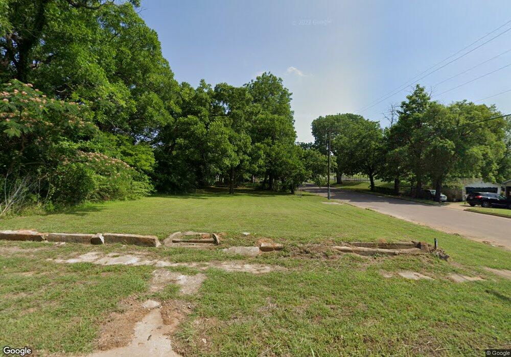401 W Johnson St, Denison, TX 75020 - photo 1