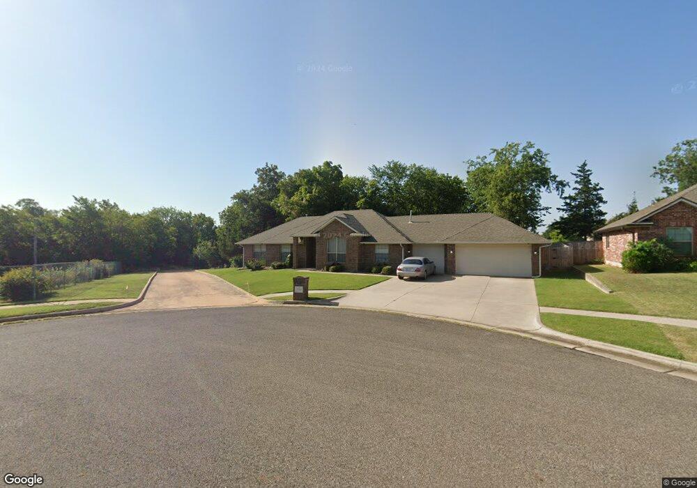 2320 NE 4th St, Moore, OK 73160 - photo 1